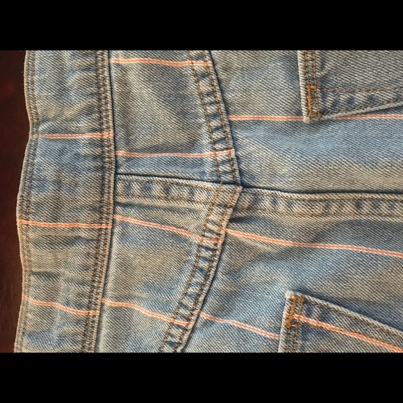 Juicy Couture Black Label Denim Stripe Skirt - Picture 7 of 8